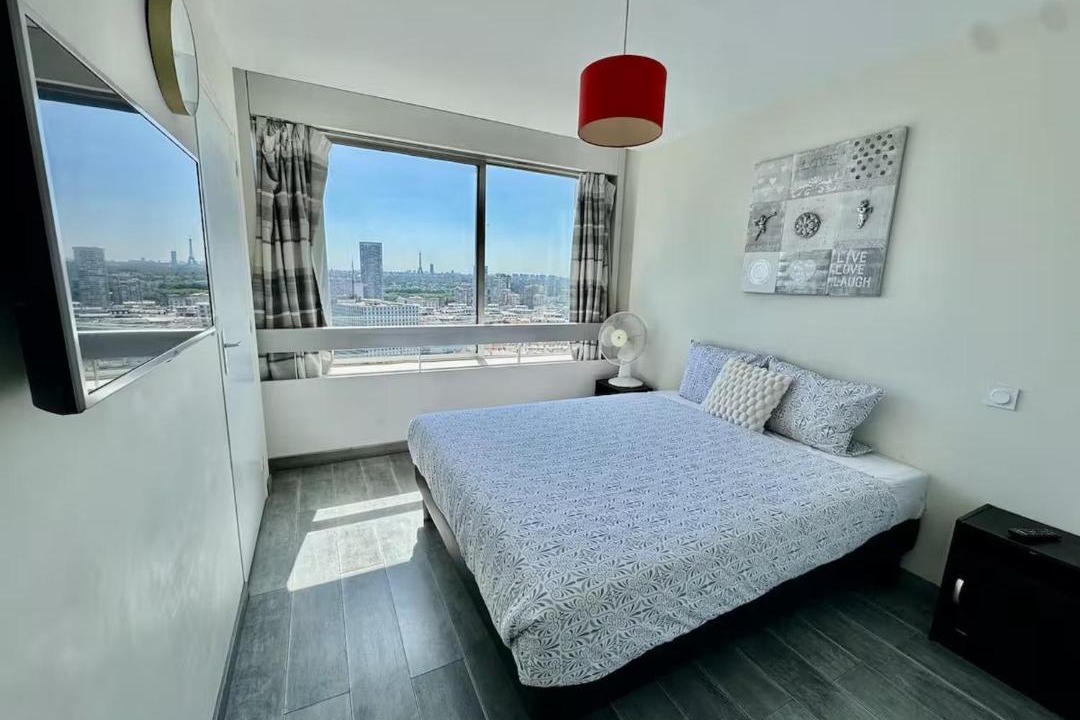 Photo of Others in Puteaux