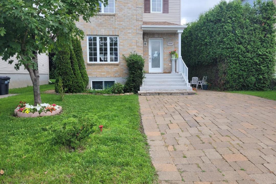 Photo of Others in Vaudreuil