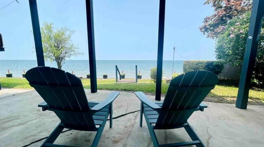 Photo of Patio Balcony in Town of Somerset