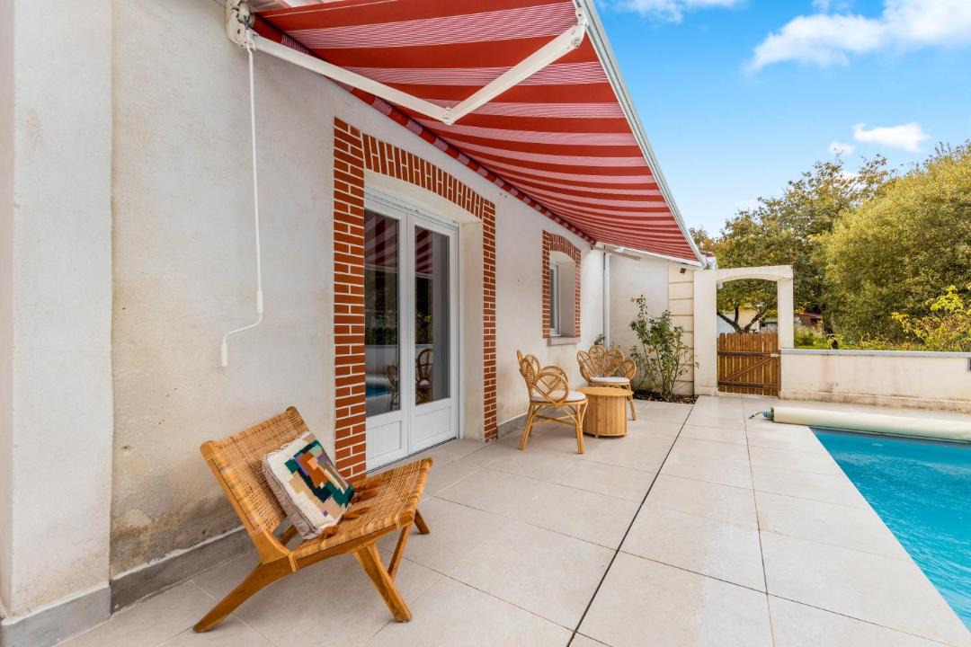 Photo of Others in Grayan-Et-L'Hopital