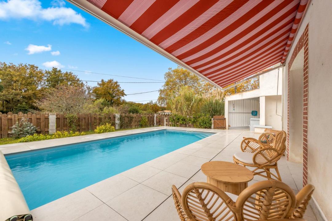 Photo of Others in Grayan-Et-L'Hopital