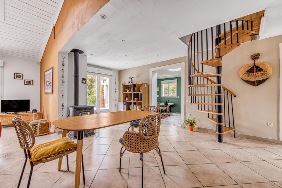 Photo of Others in Grayan-Et-L'Hopital