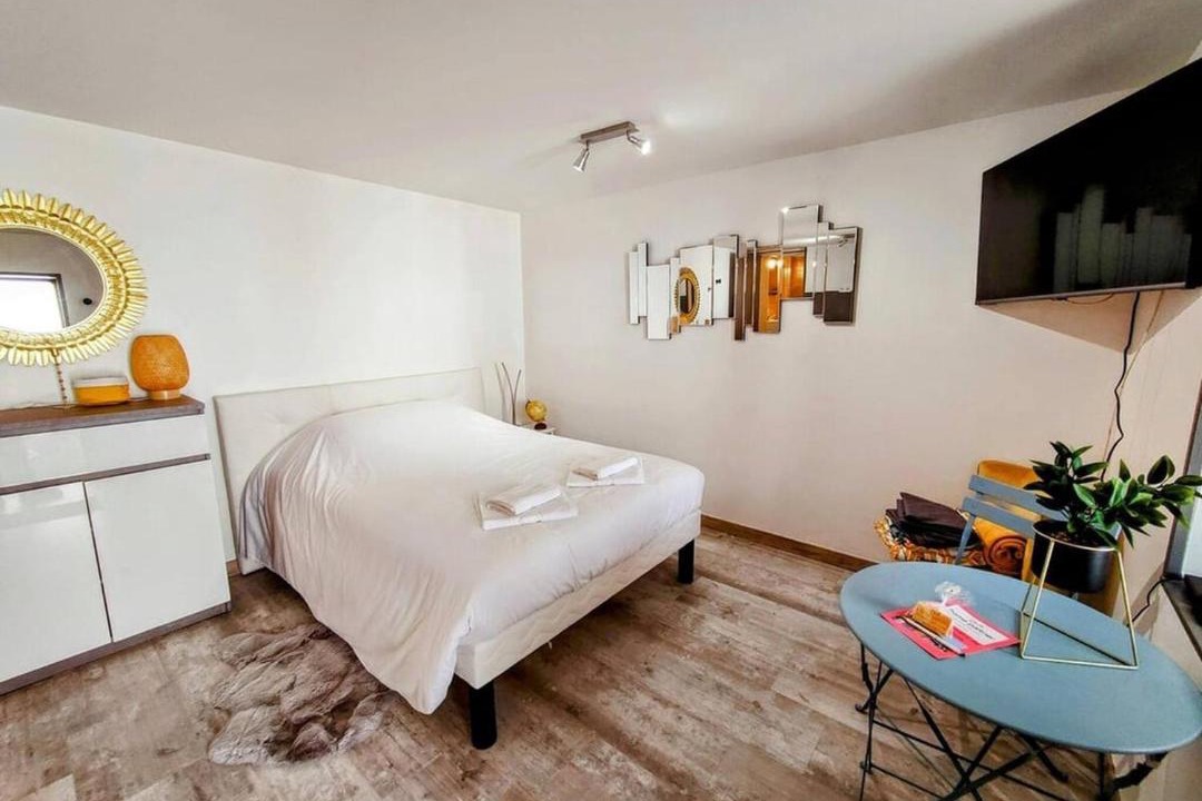 Photo of Others in Auxerre