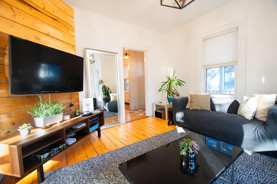 Photo of Others in Neighborhood Nine