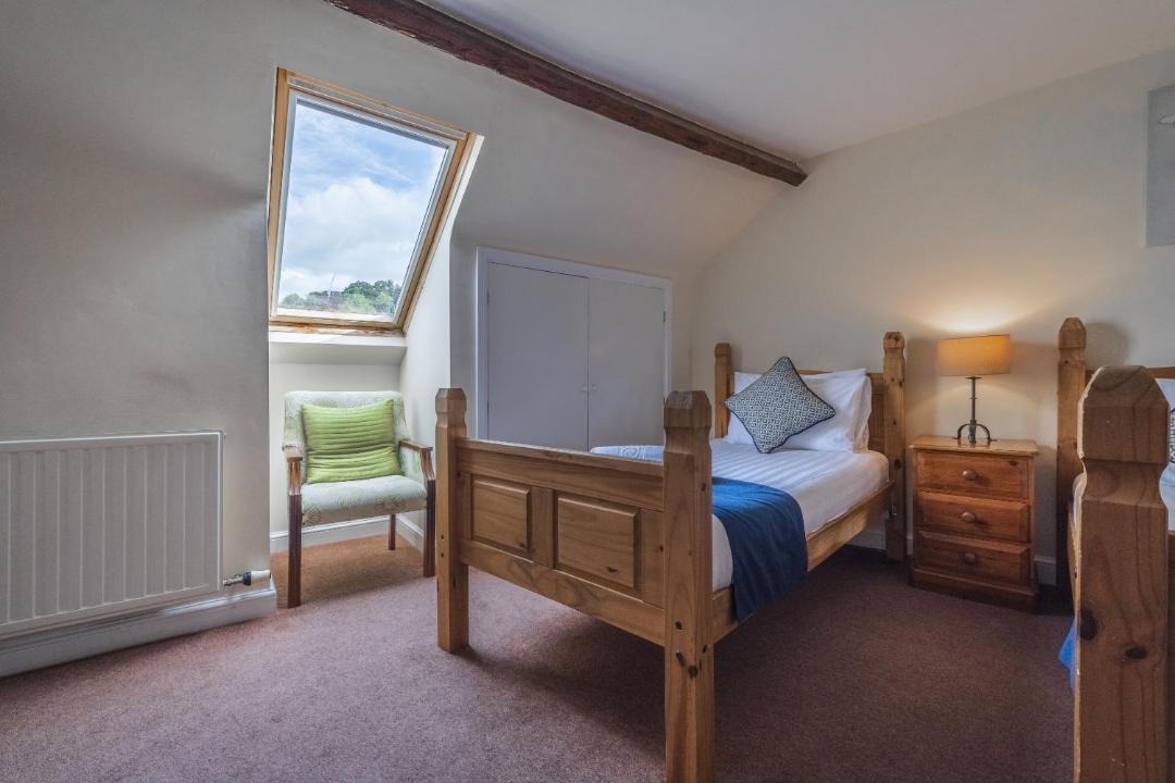 Photo of Others in Bovey Tracey