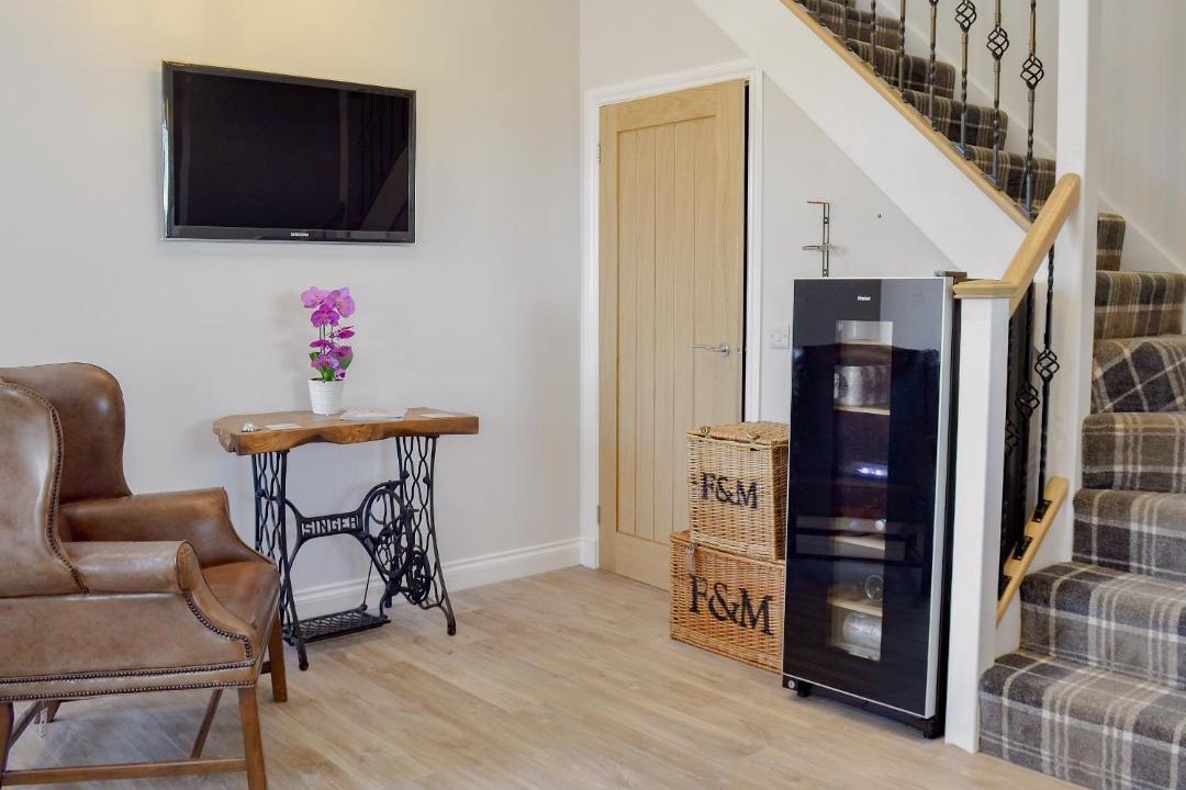 Photo of Others in Mauchline