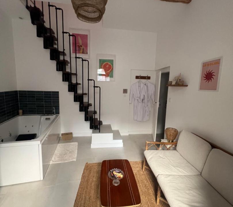 Photo of Others in Saussan