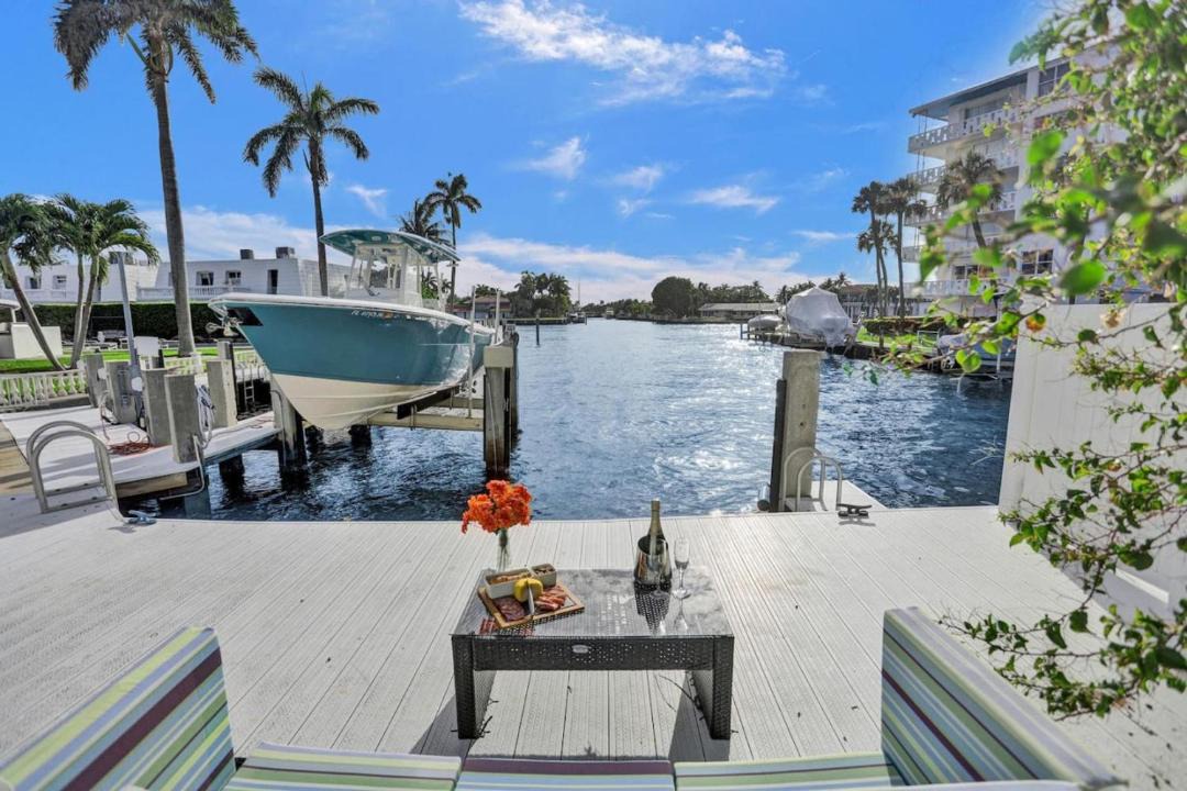 Photo of Others in Dolphin Isles