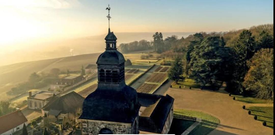 Photo of Others in Hautvillers