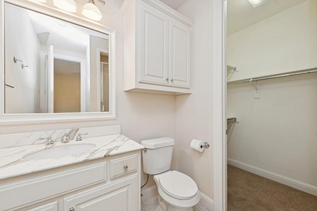Photo of Bathroom in Oak Lawn