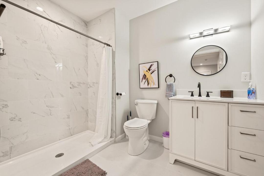 Photo of Bathroom in Maple Hill