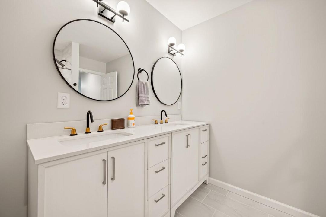 Photo of Bathroom in Maple Hill