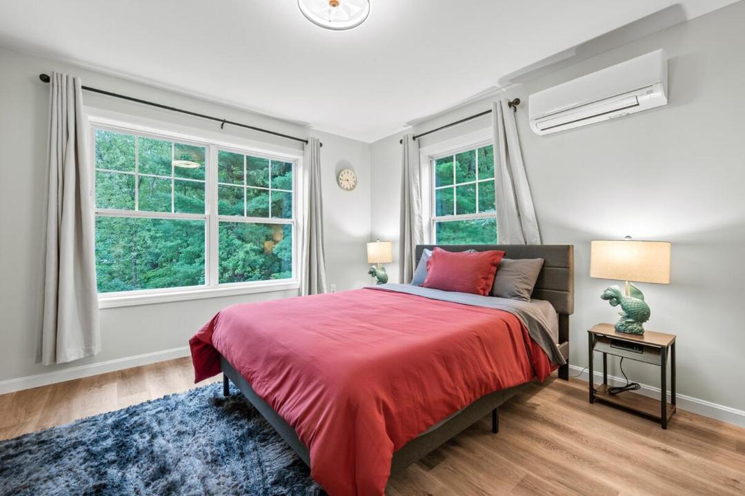 Photo of Bedroom in Maple Hill