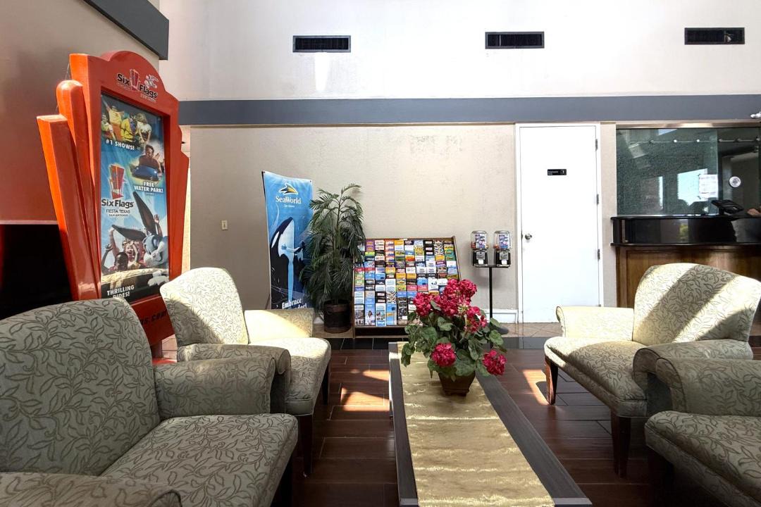Photo of Livingroom in Wetmore