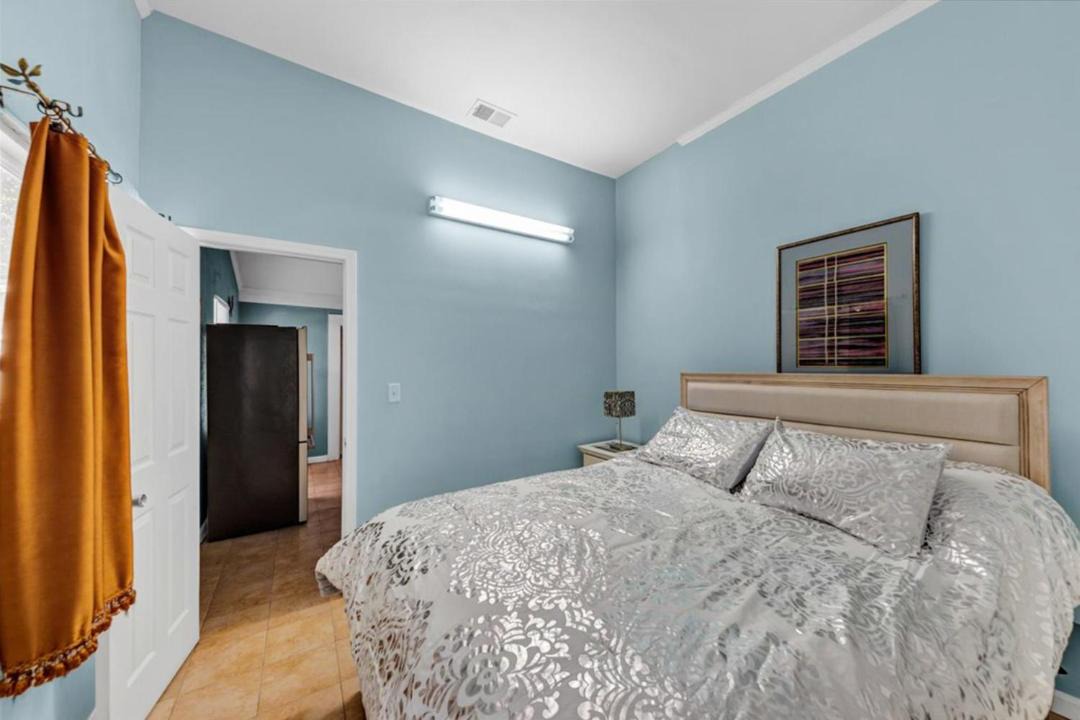 Photo of Bedroom in Buford Highway