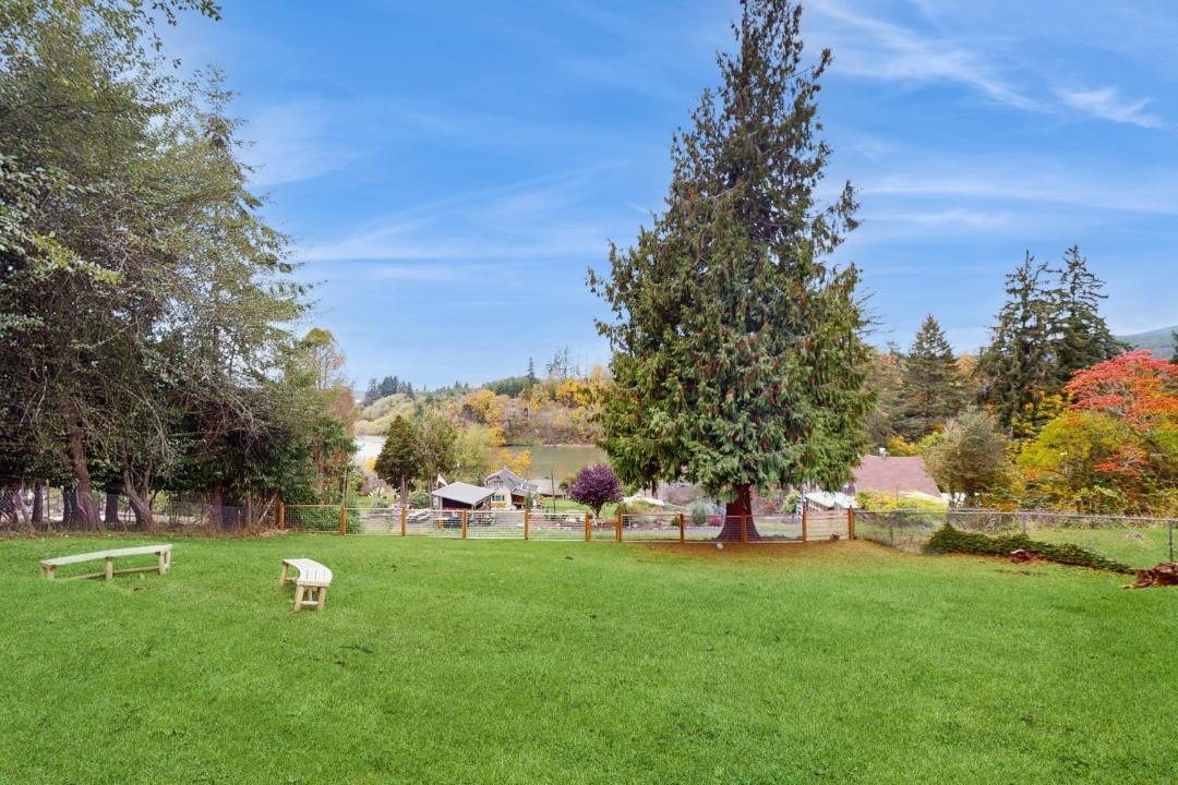 Photo of Others in Raymond