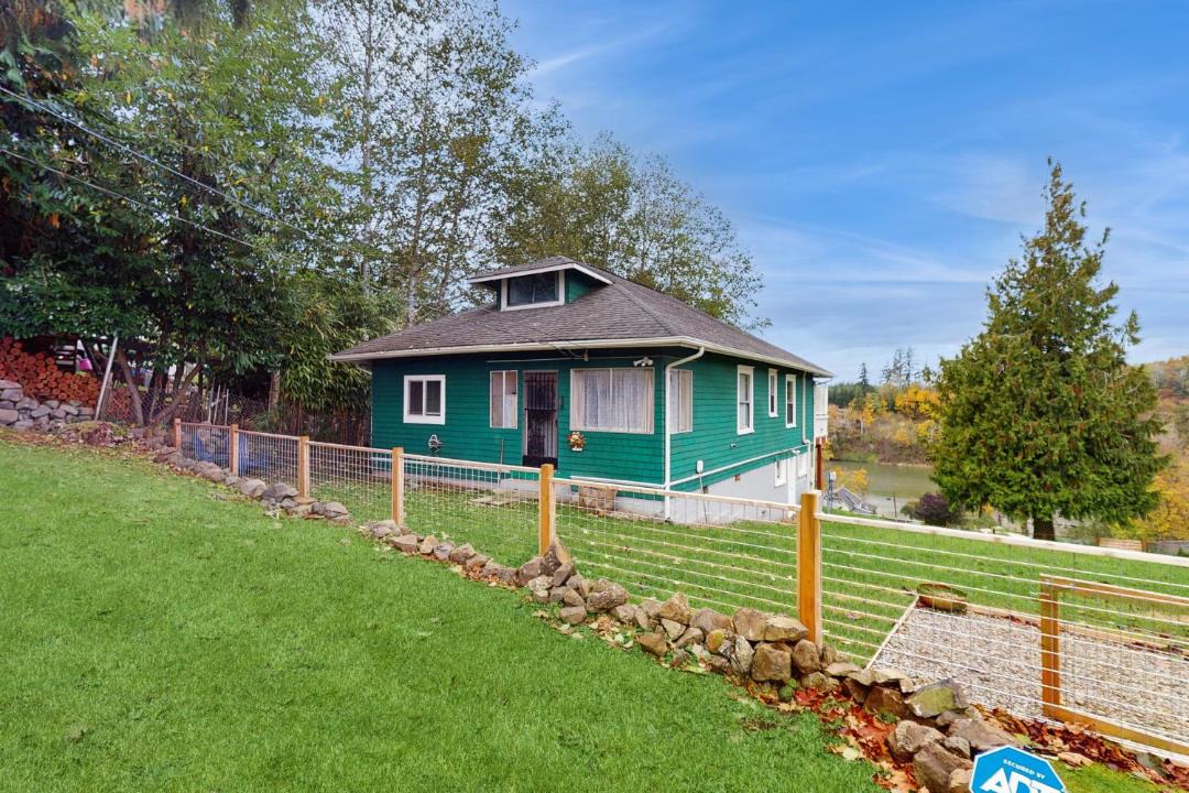 Photo of Others in Raymond