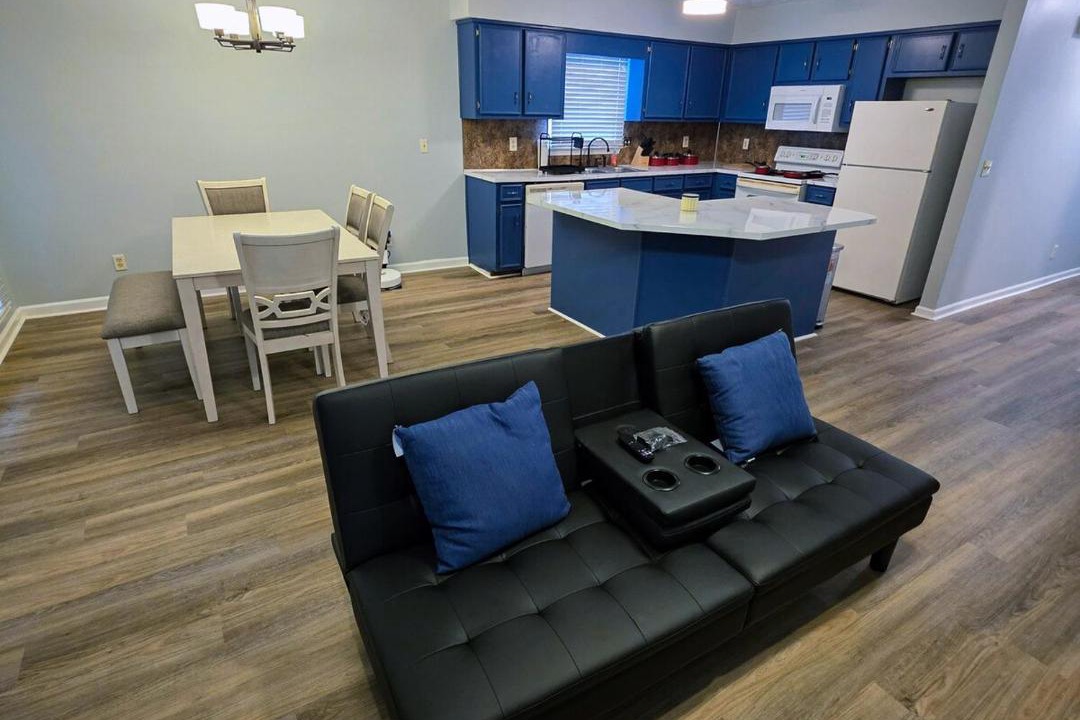 Photo of Others in Fortson