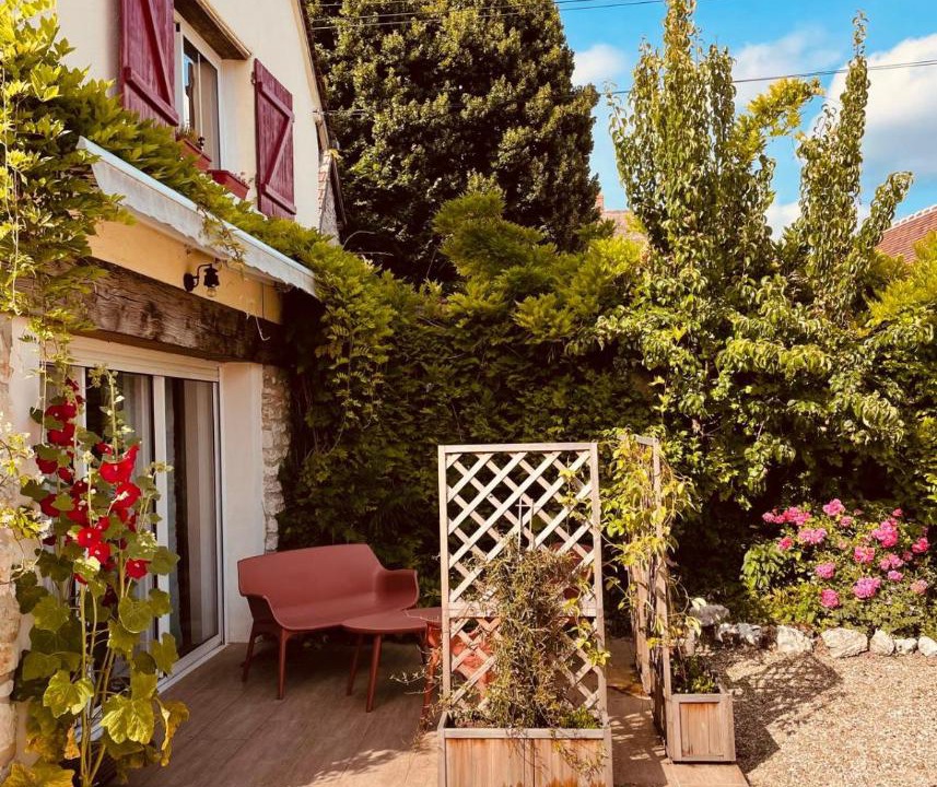 Photo of Others in Port-Mort