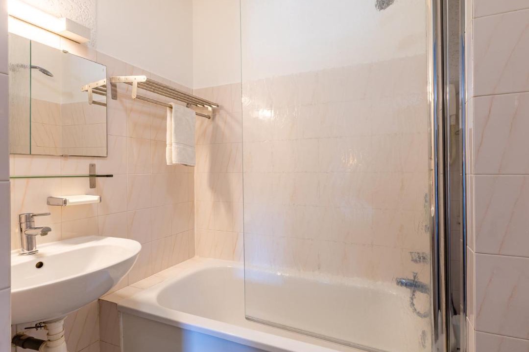 Photo of Bathroom in Saint-Gilles