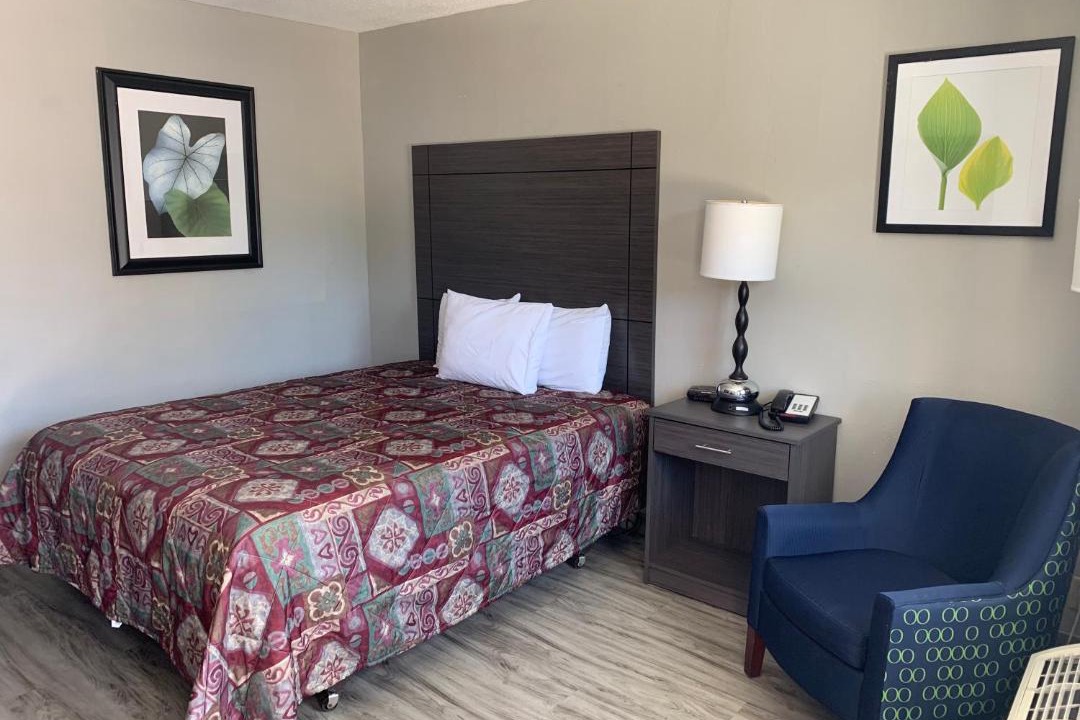 Photo of Bedroom in Locust Grove