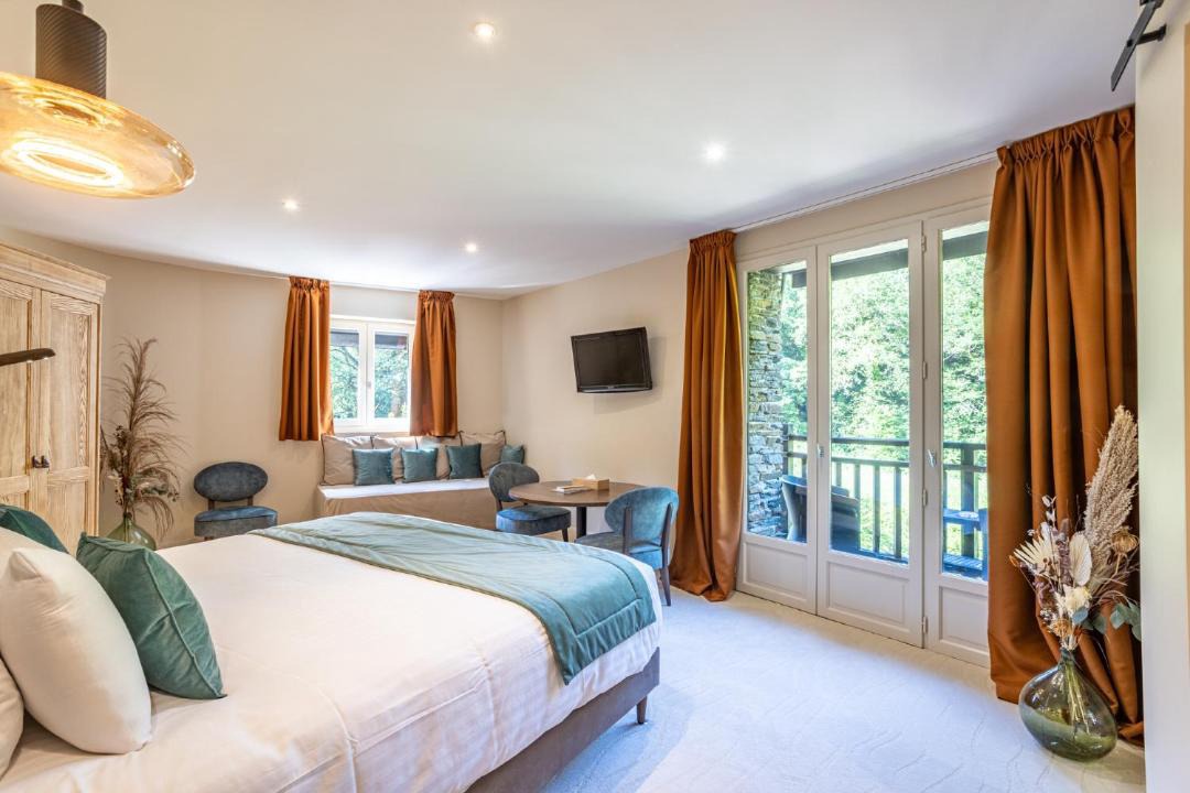 Photo of Others in Conques