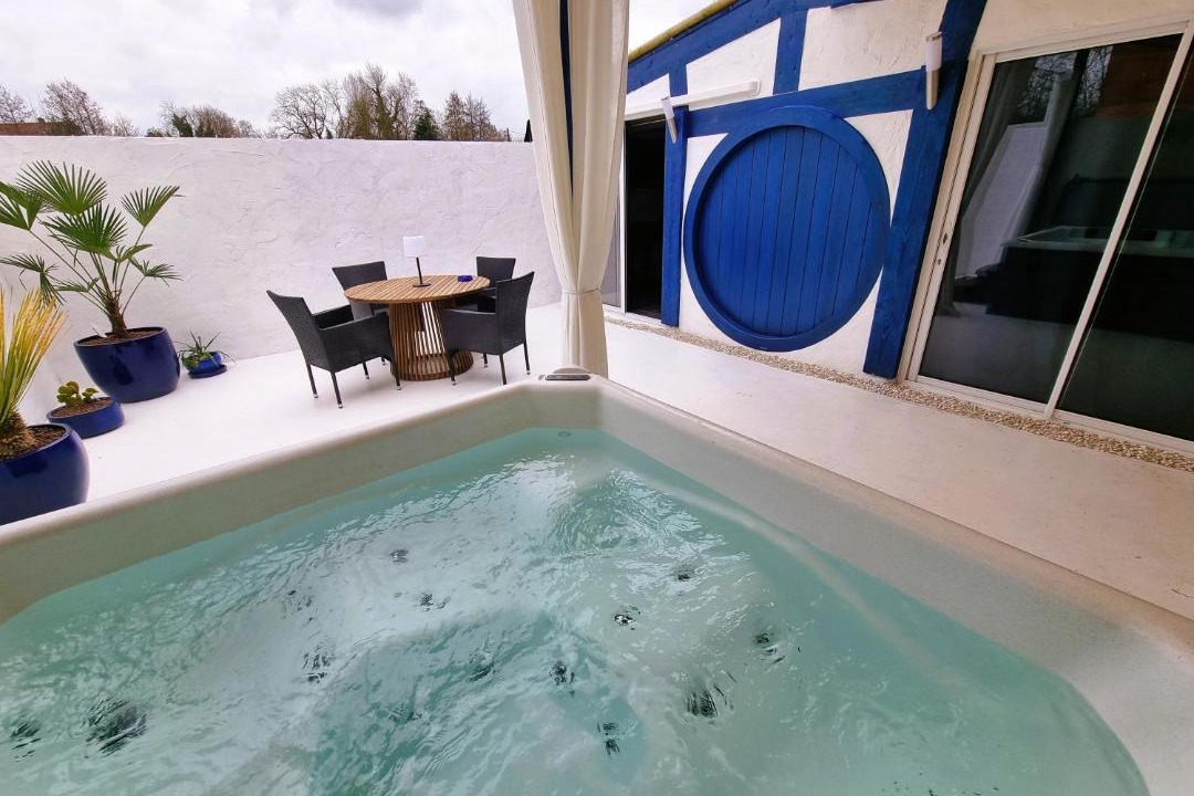 Photo of Others in La Comte