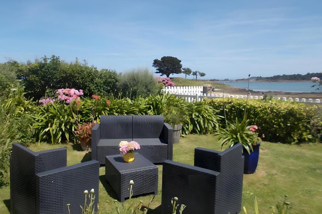 Photo of Others in Lanmodez