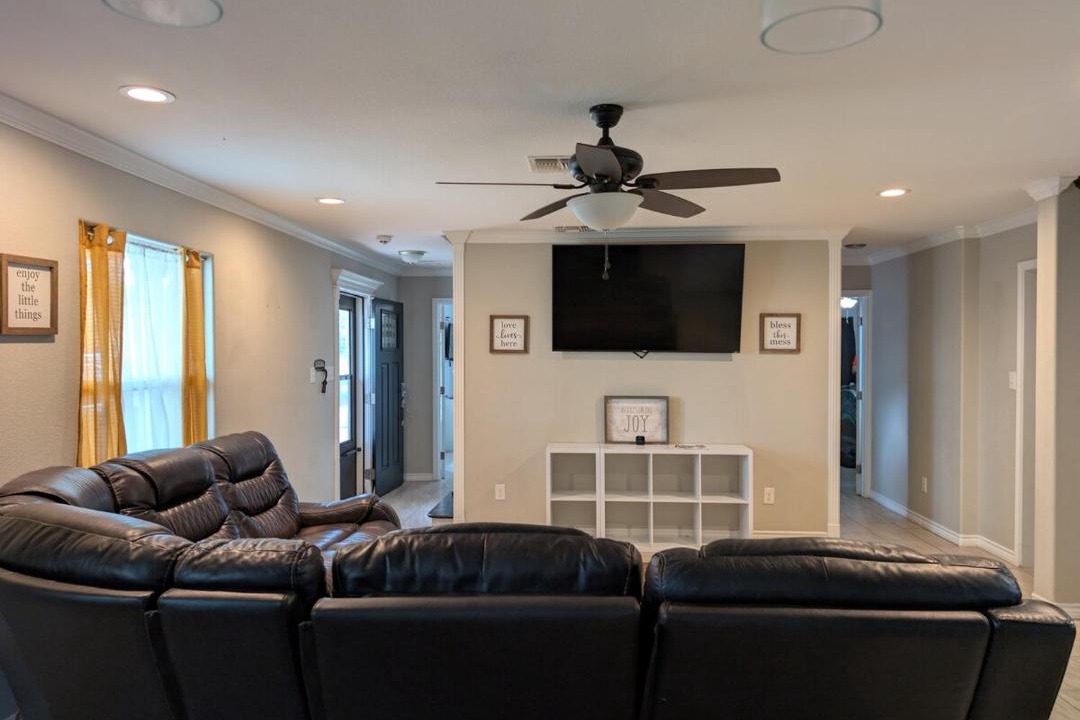 Photo of Livingroom in Ingleside