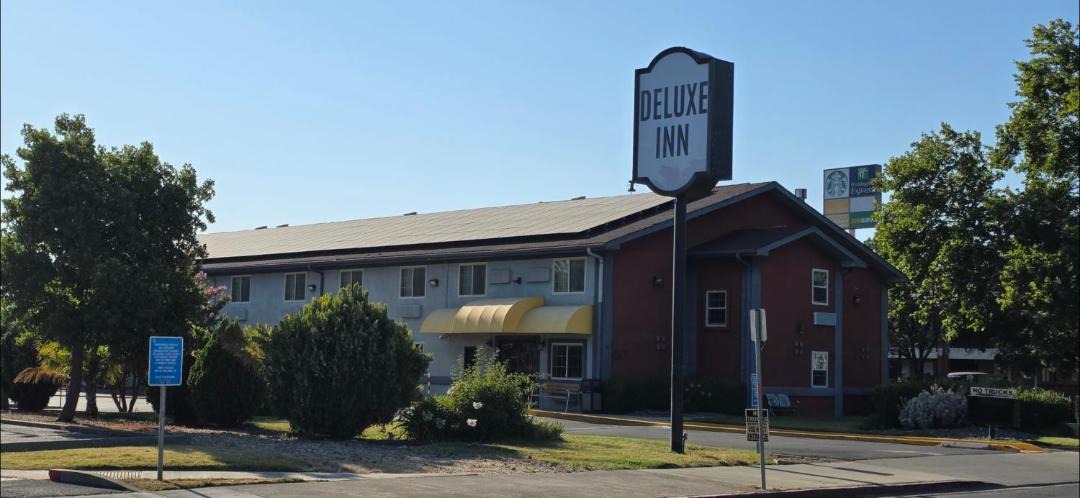 Photo of Buildings in Willows