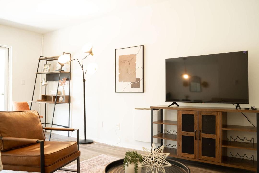 Photo of Livingroom in West Bellevue