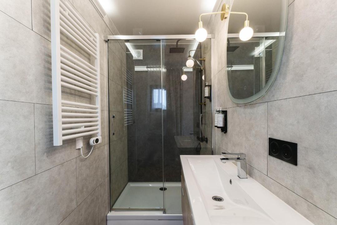 Photo of Bathroom in L'Isle-Adam