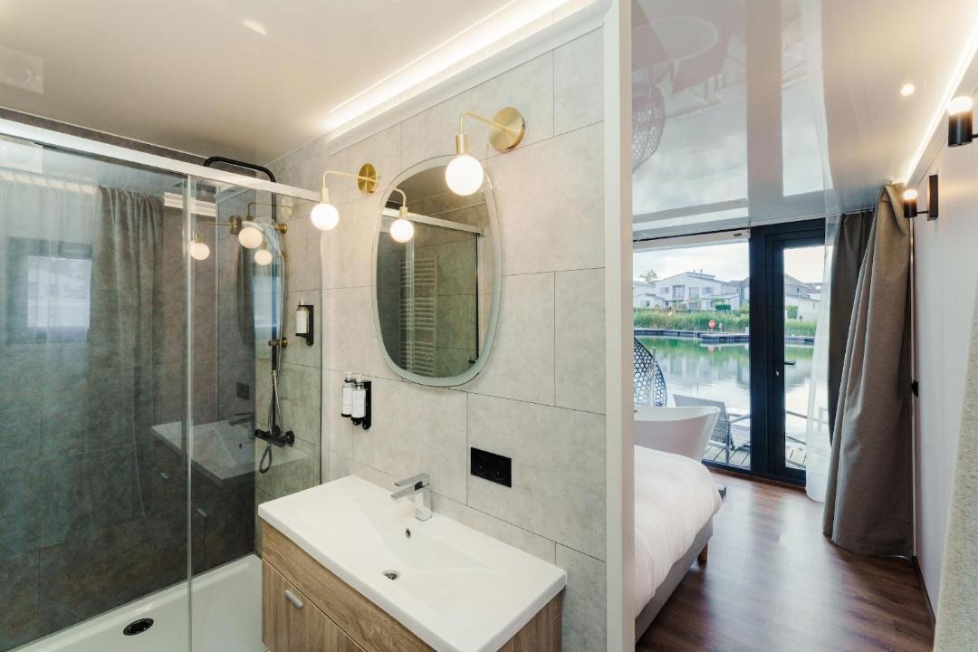 Photo of Bathroom in L'Isle-Adam
