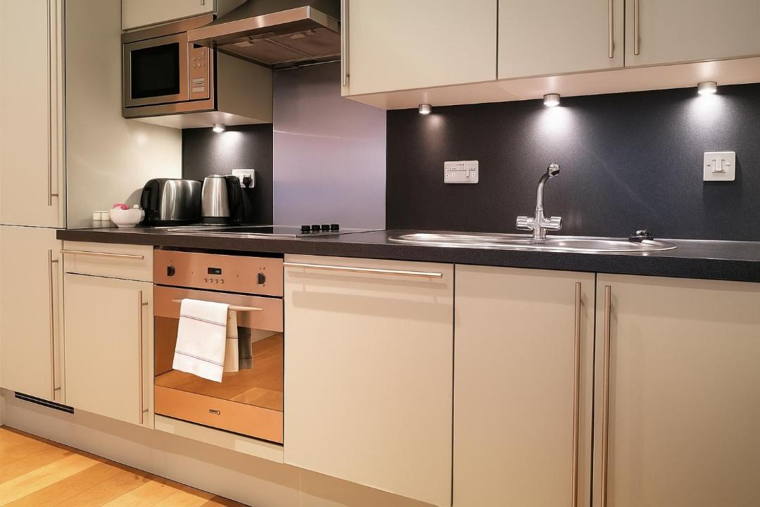 Photo of Others in Tower Hill