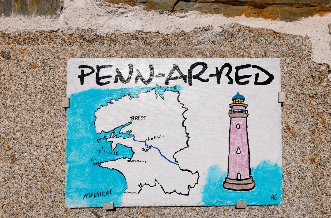 Photo of Others in Cast