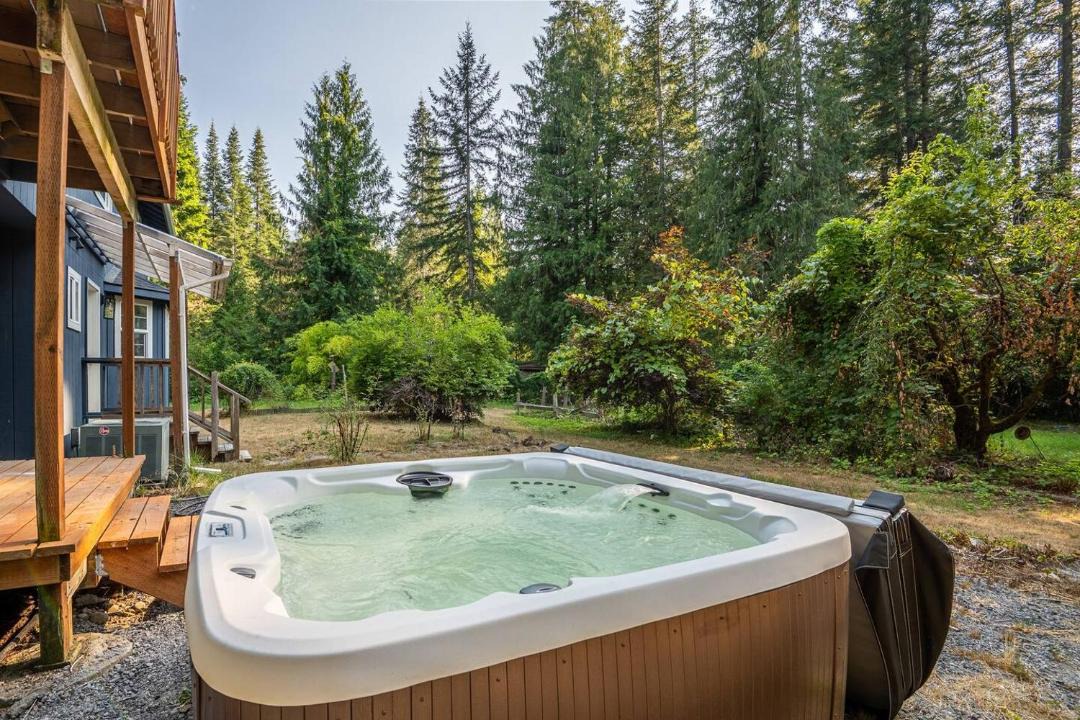 Photo of Others in McKenzie Bridge