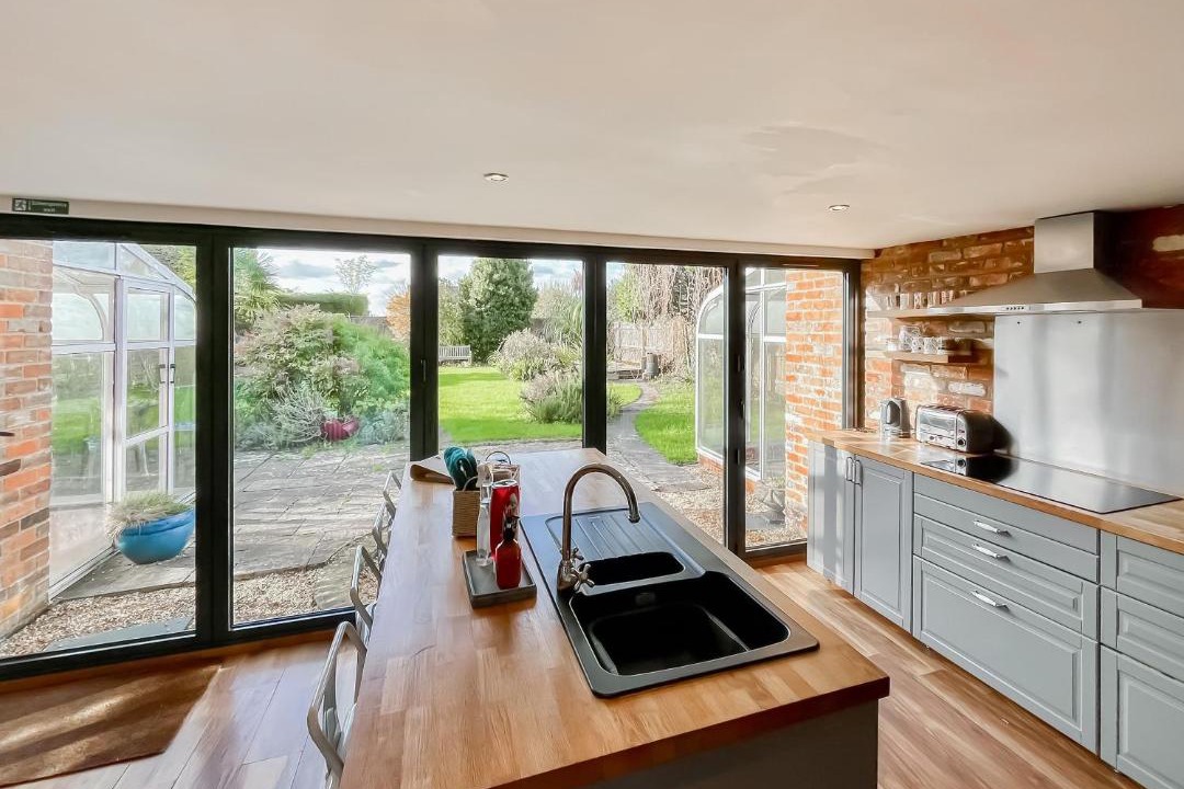 Photo of Others in Trowle Common