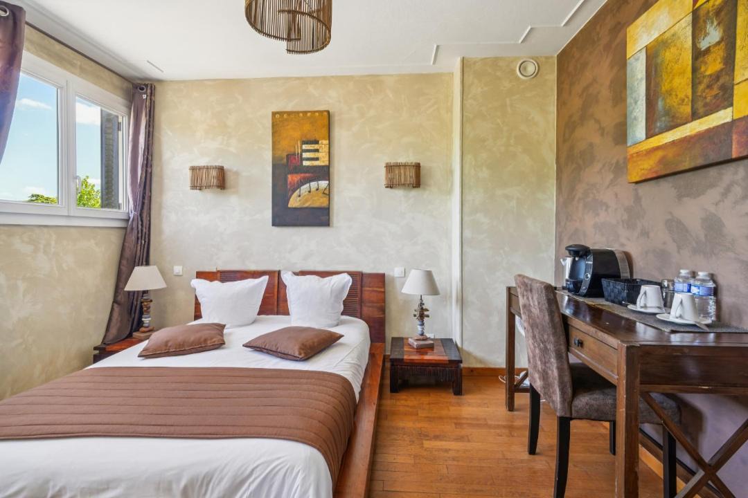 Photo of Bedroom in Roissy-en-France