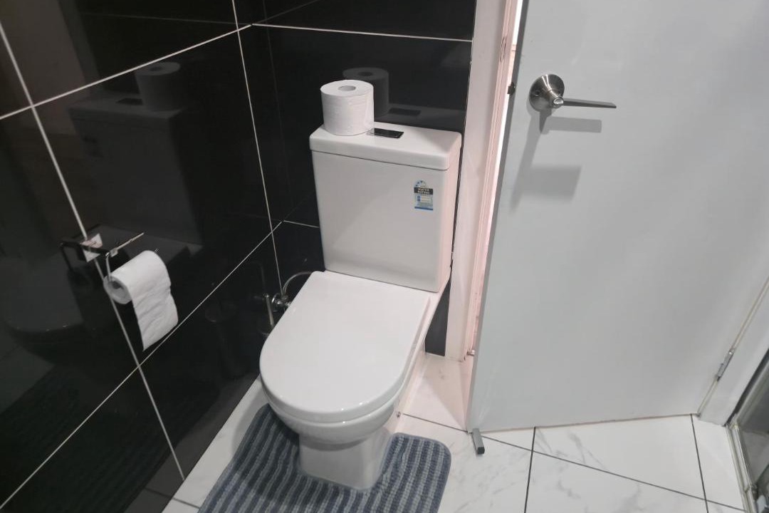 Photo of Bathroom in Limonite