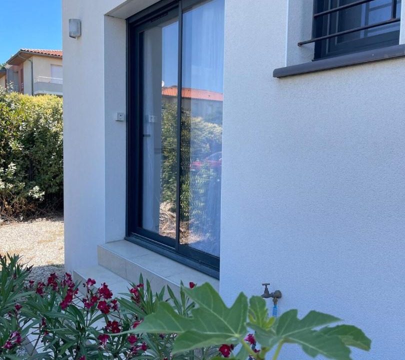 Photo of Others in Les Arcades