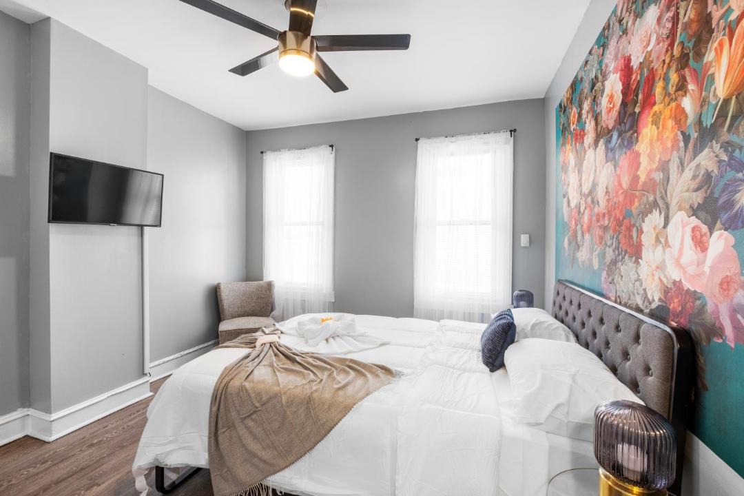 Photo of Others in Norris Square