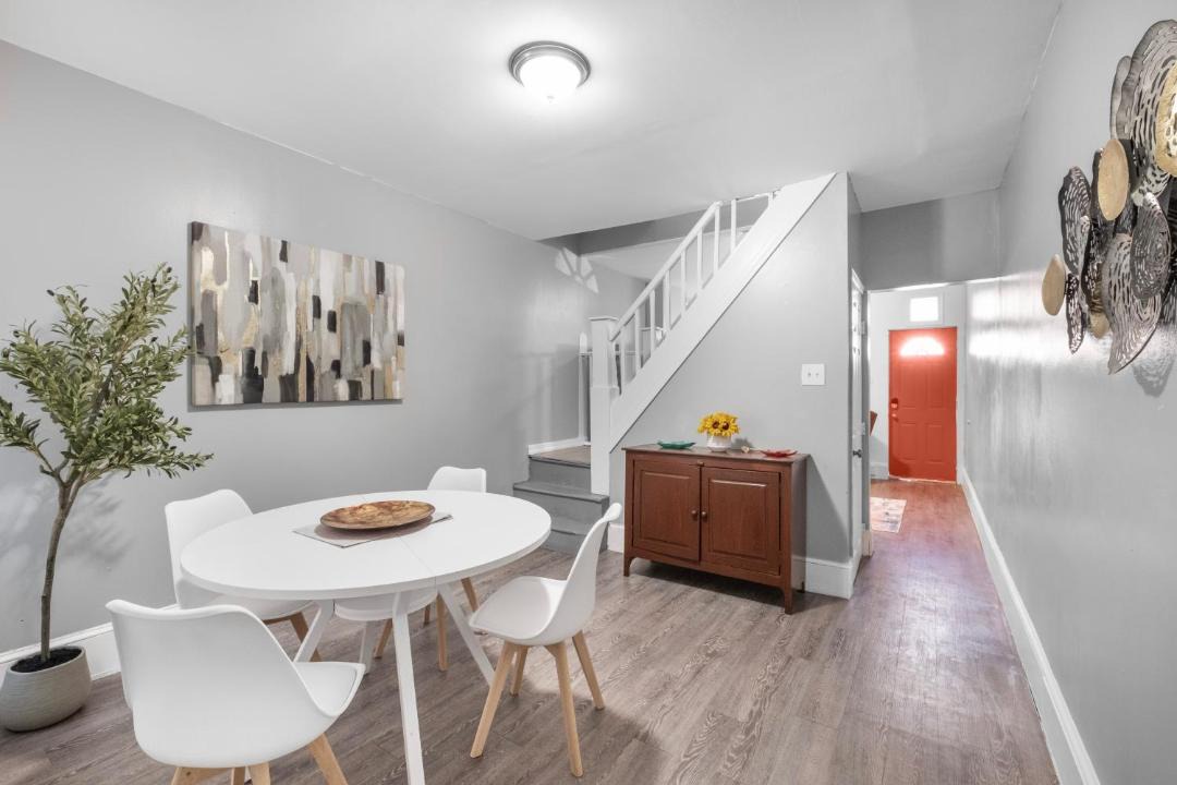 Photo of Others in Norris Square