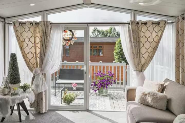 Photo of Patio Balcony in Wilberfoss