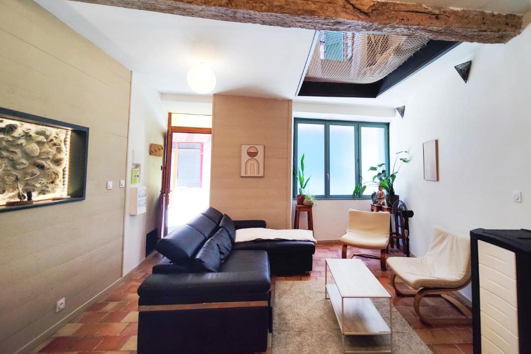 Photo of Others in Seix