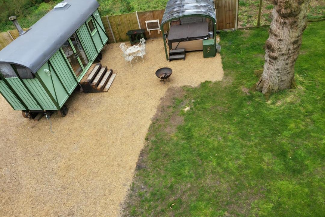 Photo of Others in Foxley