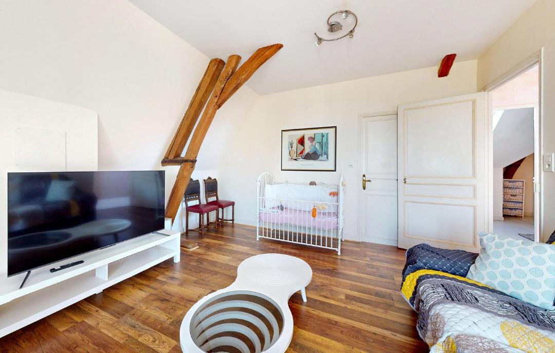 Photo of Others in Sens