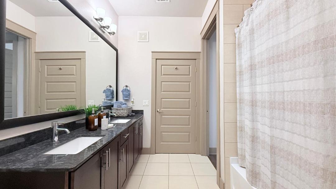 Photo of Bathroom in East Downtown Houston