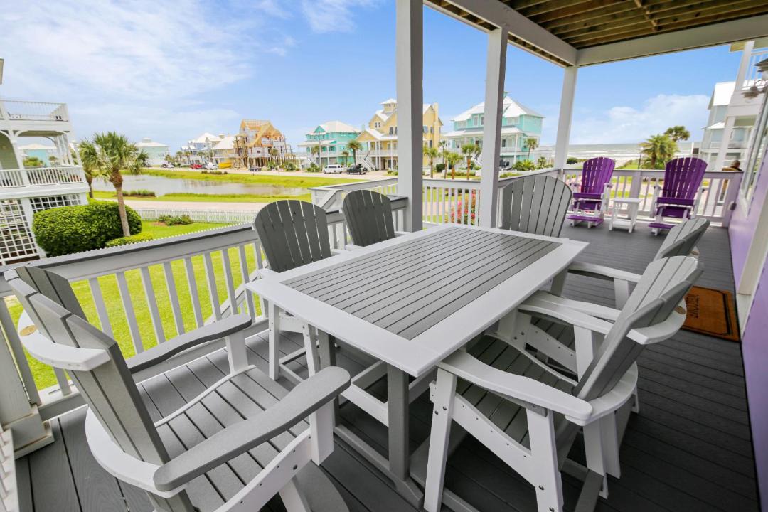 Photo of Patio Balcony in Beachside Village