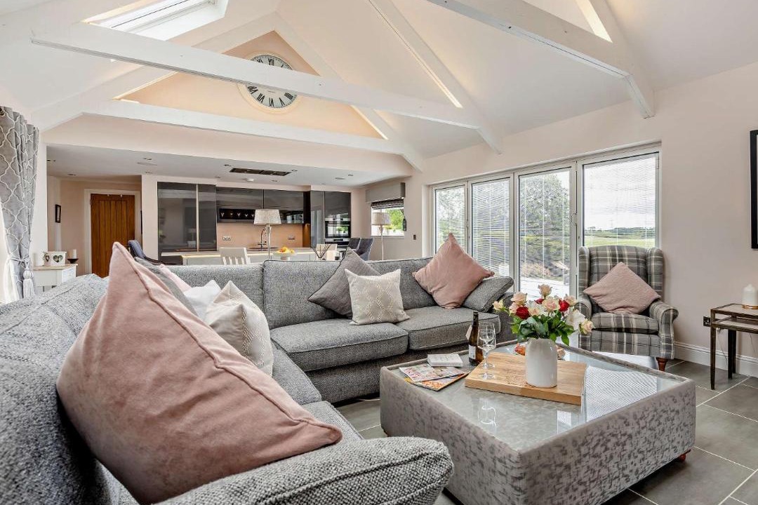 Photo of Others in Eaglesham