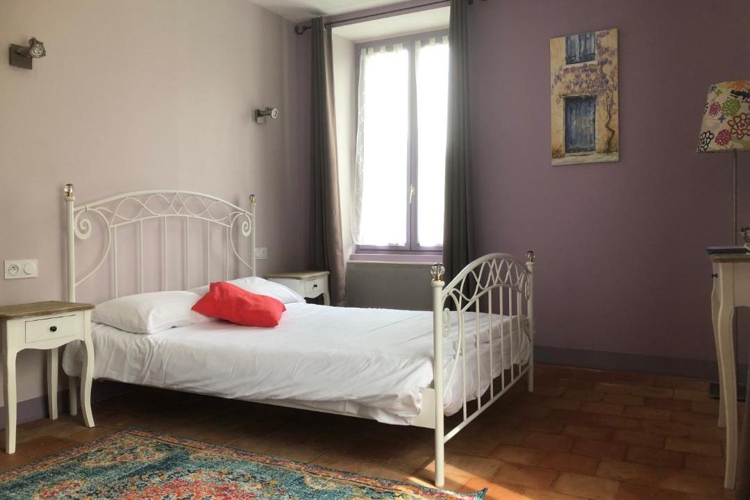 Photo of Bedroom in Descartes